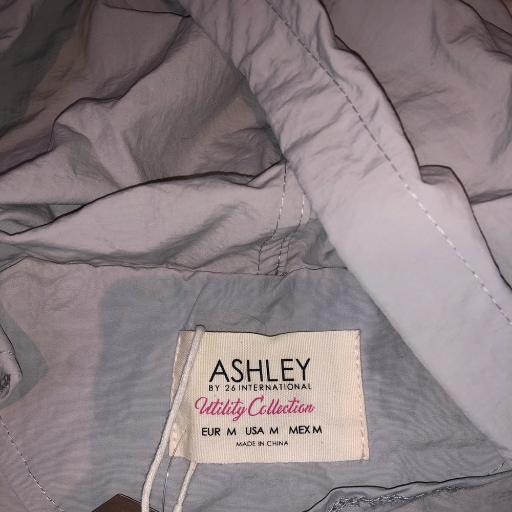 Light spring jacket - Picture 2 of 4